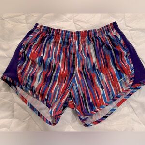 Girls Nike shirts size ( youth L )